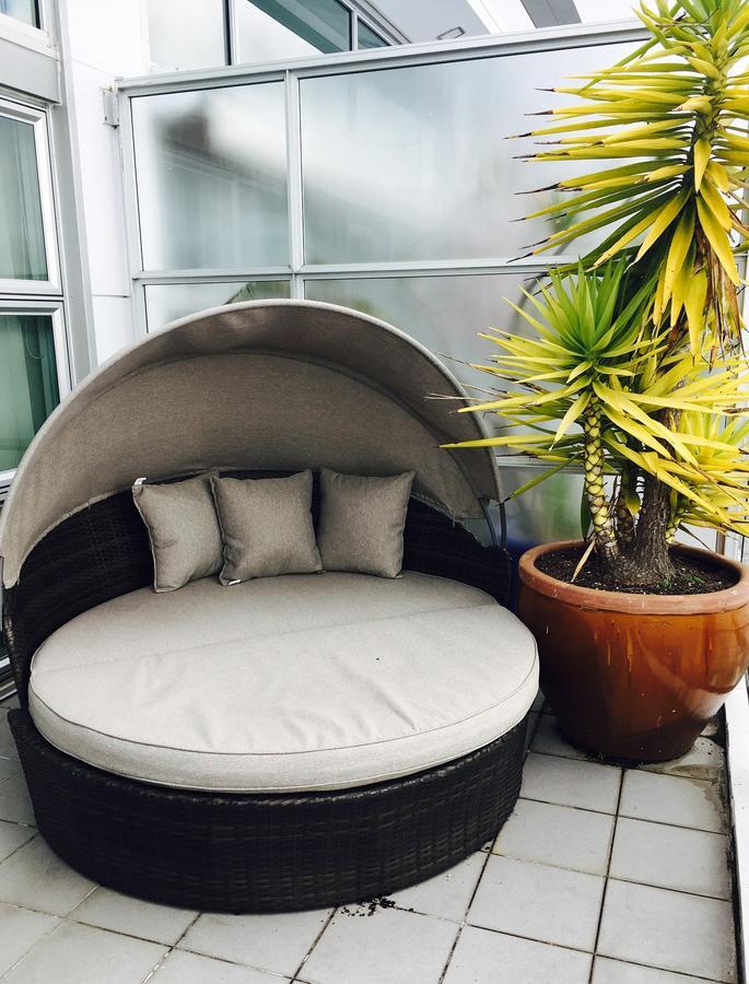 3 Bedroom Penthouse With Fabulous Views Auckland Eksteriør billede